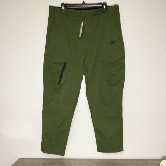 Nike Sportswear Tech Essentials Woven Unlined Cargo Pants Green DH3866-326 36 - Picture 1 of 5